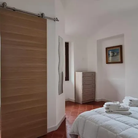 Rifugio Dei Saraceni Guest house Vallecrosia